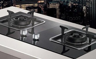 家用燃氣灶點火后幾秒自動熄滅的常見原因與維修指南